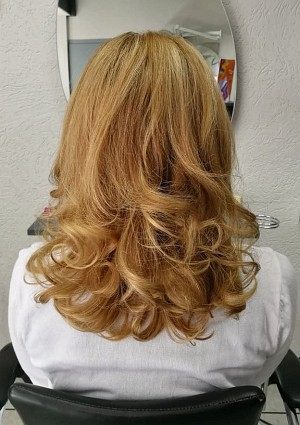 Damenfrisur Styling Locken Paint Langhaar 